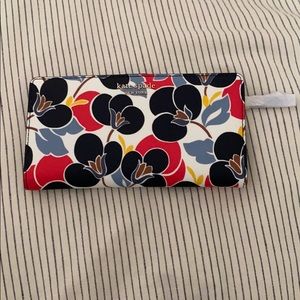 BRAND NEW KATE SPADE WALLET